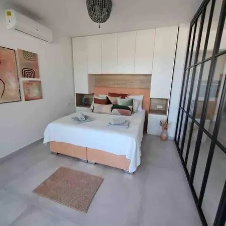 شقة Stunning Seaview With Pool And Rooftop Near Split